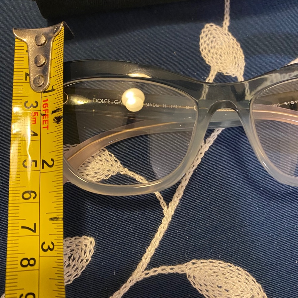 Glasses - Picture 5 of 6